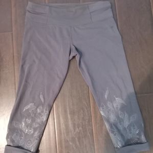 LULULEMONS!! CROPPED workout pants